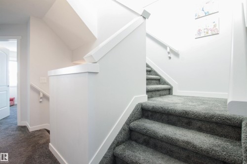 16752 15 Avenue, Edmonton, AB - Indoor