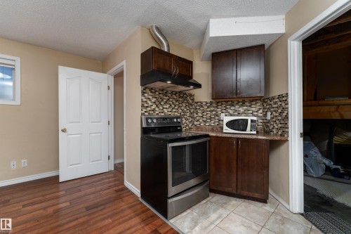 3769 23 Street, Edmonton, AB - Indoor Photo Showing Kitchen