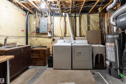 3769 23 Street, Edmonton, AB - Indoor Photo Showing Laundry Room