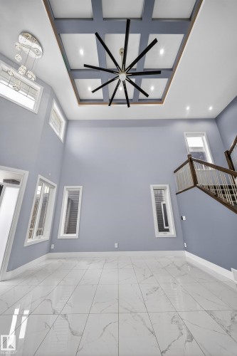 4112 8 Street, Edmonton, AB - Indoor Photo Showing Other Room