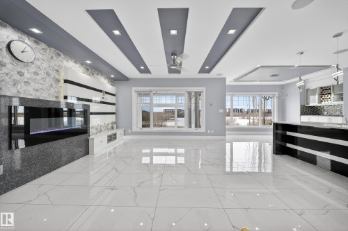 4112 8 Street, Edmonton, AB - Indoor Photo Showing Other Room