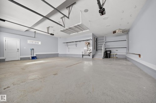 4112 8 Street, Edmonton, AB - Indoor Photo Showing Garage