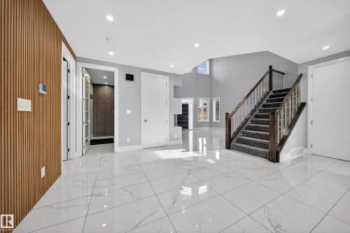 4112 8 Street, Edmonton, AB - Indoor Photo Showing Other Room