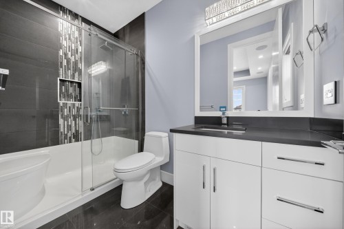 4112 8 Street, Edmonton, AB - Indoor Photo Showing Bathroom