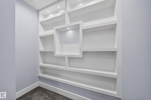 4112 8 Street, Edmonton, AB - Indoor