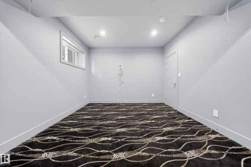 4112 8 Street, Edmonton, AB - Indoor Photo Showing Other Room