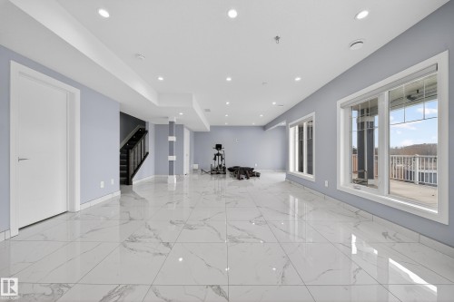 4112 8 Street, Edmonton, AB - Indoor Photo Showing Other Room