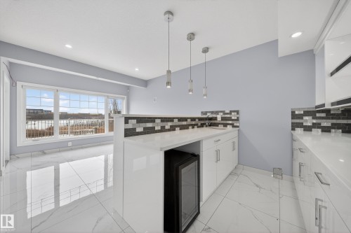 4112 8 Street, Edmonton, AB - Indoor