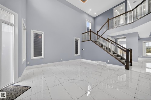 4112 8 Street, Edmonton, AB - Indoor Photo Showing Other Room