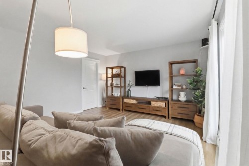 301 8527 82 Avenue, Edmonton, AB - Indoor Photo Showing Living Room