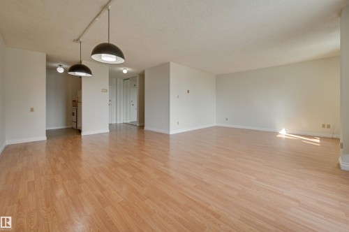 802 10011 116 Street, Edmonton, AB - Indoor Photo Showing Other Room