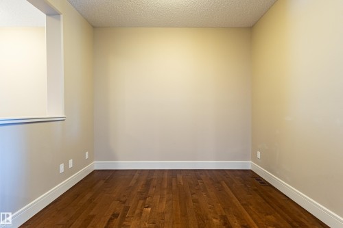 4906 Crabapple Lane Sw, Edmonton, AB - Indoor Photo Showing Other Room