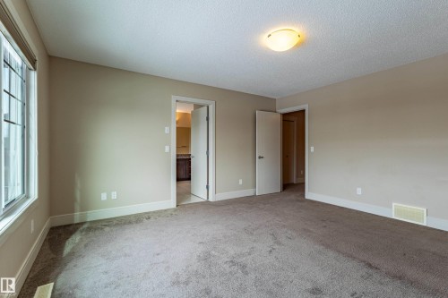4906 Crabapple Lane Sw, Edmonton, AB - Indoor Photo Showing Other Room