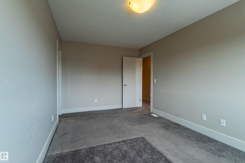 4906 Crabapple Lane Sw, Edmonton, AB - Indoor Photo Showing Other Room