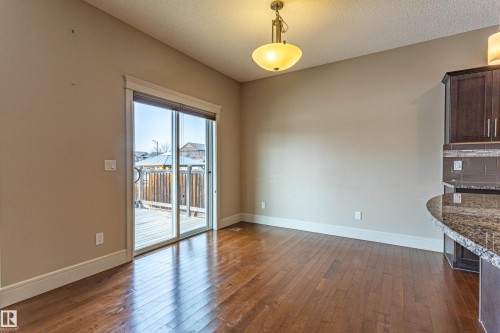 4906 Crabapple Lane Sw, Edmonton, AB - Indoor Photo Showing Other Room