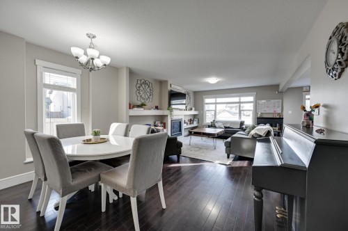 1564 36 Avenue, Edmonton, AB - Indoor Photo Showing Dining Room