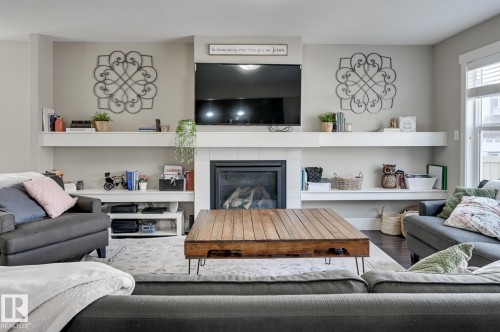 1564 36 Avenue, Edmonton, AB - Indoor Photo Showing Living Room With Fireplace