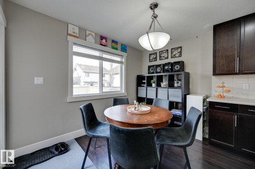 1564 36 Avenue, Edmonton, AB - Indoor Photo Showing Dining Room