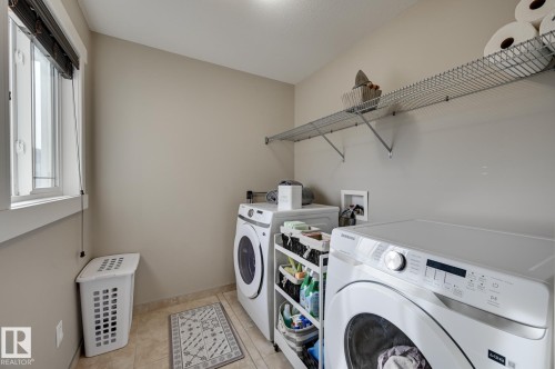 1564 36 Avenue, Edmonton, AB - Indoor Photo Showing Laundry Room