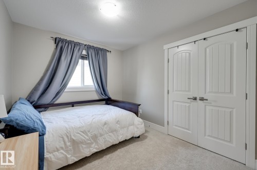 1564 36 Avenue, Edmonton, AB - Indoor Photo Showing Bedroom