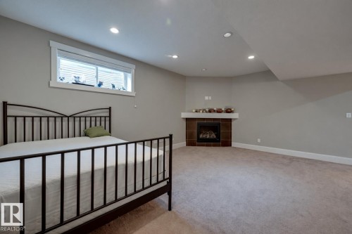 1564 36 Avenue, Edmonton, AB - Indoor