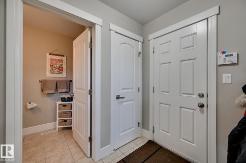 1564 36 Avenue, Edmonton, AB - Indoor Photo Showing Other Room