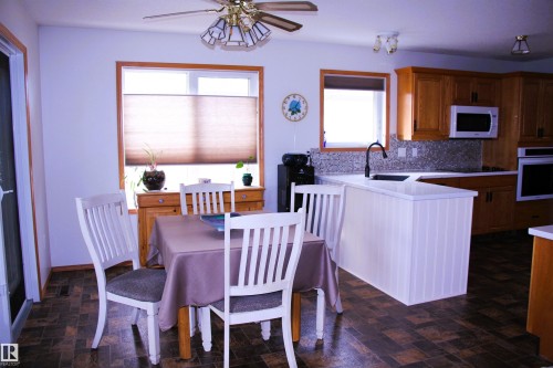 26 Simonette Crescent, Devon, AB - Indoor