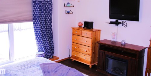 26 Simonette Crescent, Devon, AB - Indoor Photo Showing Bedroom