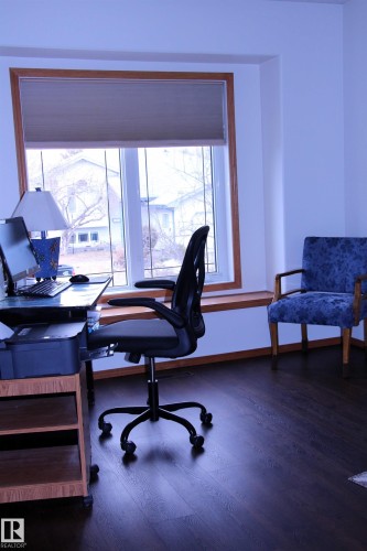 26 Simonette Crescent, Devon, AB - Indoor Photo Showing Office