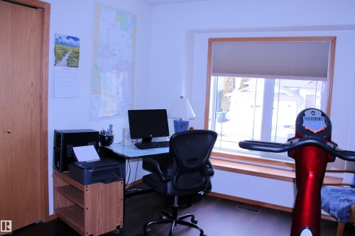 26 Simonette Crescent, Devon, AB - Indoor Photo Showing Office