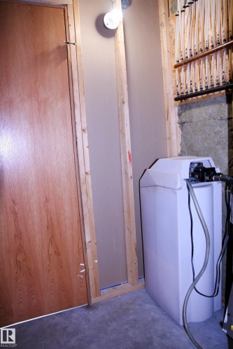 26 Simonette Crescent, Devon, AB - Indoor Photo Showing Laundry Room