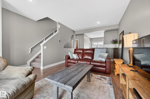 33 804 Welsh Drive, Edmonton, AB - Indoor Photo Showing Living Room