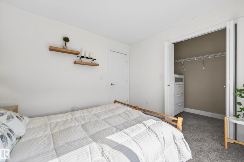 33 804 Welsh Drive, Edmonton, AB - Indoor Photo Showing Bedroom