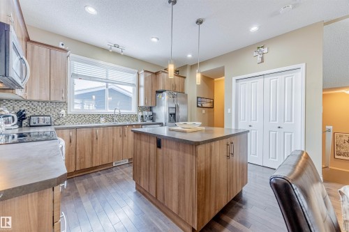 1312 74 Street, Edmonton, AB - Indoor Photo Showing Kitchen
