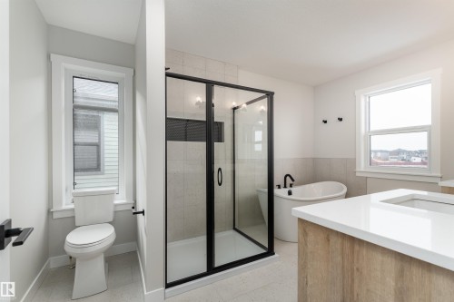 8 Tenuto Link, Spruce Grove, AB - Indoor Photo Showing Bathroom