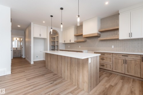8 Tenuto Link, Spruce Grove, AB - Indoor Photo Showing Kitchen