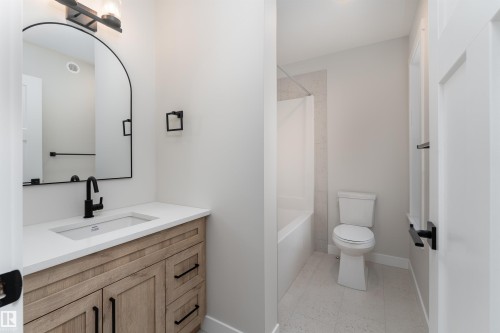 8 Tenuto Link, Spruce Grove, AB - Indoor Photo Showing Bathroom