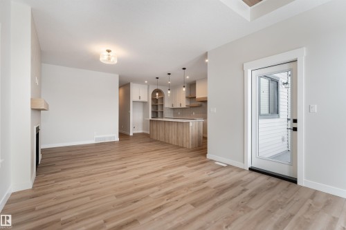 8 Tenuto Link, Spruce Grove, AB - Indoor