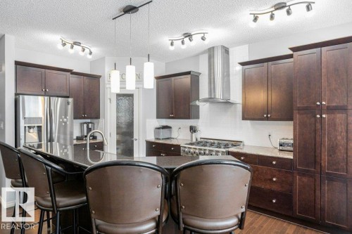 6105 17A Avenue, Edmonton, AB - Indoor Photo Showing Kitchen With Upgraded Kitchen