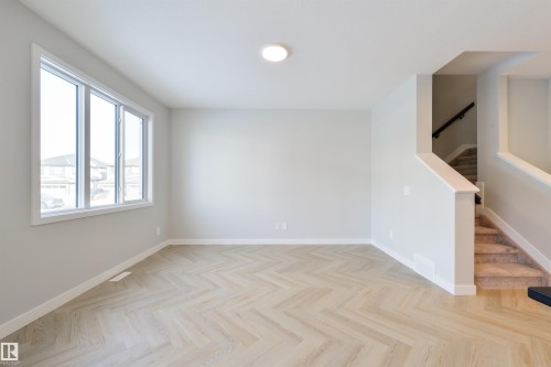 13 Cobblestone Gate, Spruce Grove, AB - Indoor Photo Showing Other Room