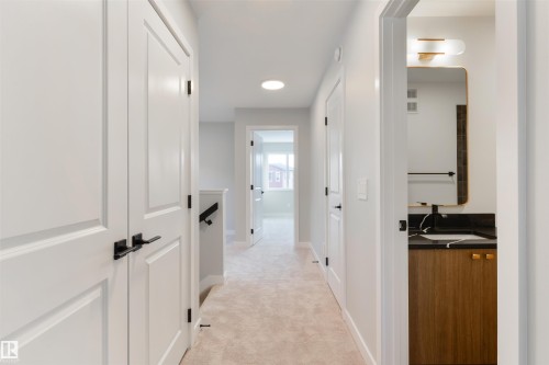 13 Cobblestone Gate, Spruce Grove, AB - Indoor Photo Showing Other Room