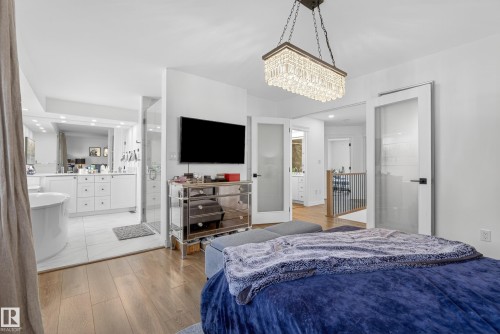 37 Leonard Drive, St. Albert, AB - Indoor Photo Showing Bedroom