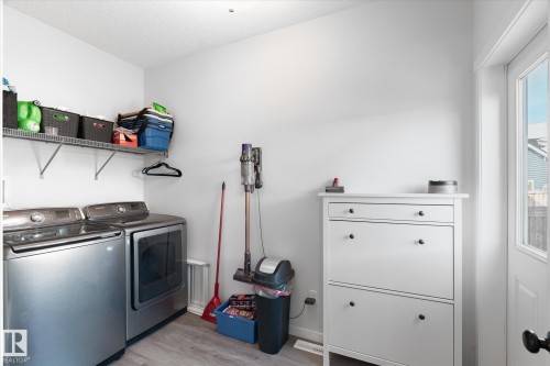 17487 77 Street, Edmonton, AB - Indoor Photo Showing Laundry Room