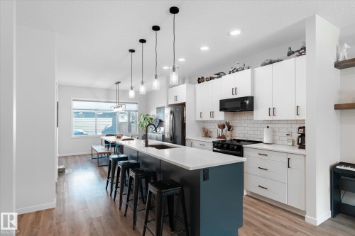 17487 77 Street, Edmonton, AB - Indoor Photo Showing Kitchen With Upgraded Kitchen