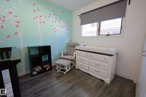 37 Armstrong Crescent, Leduc, AB - Indoor Photo Showing Bedroom