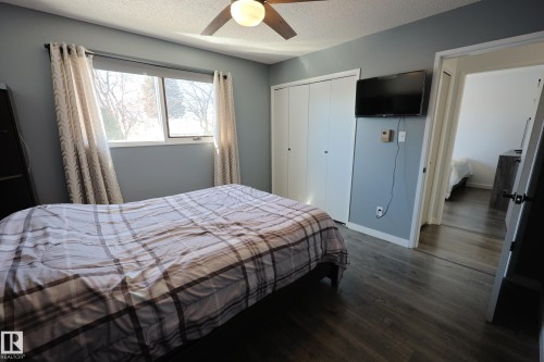 37 Armstrong Crescent, Leduc, AB - Indoor Photo Showing Bedroom