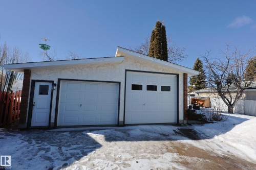 37 Armstrong Crescent, Leduc, AB - Outdoor