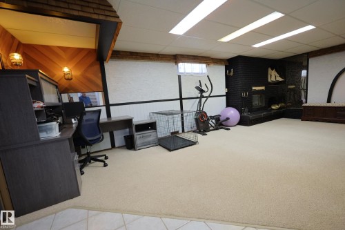 37 Armstrong Crescent, Leduc, AB - Indoor Photo Showing Other Room
