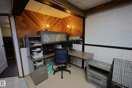 37 Armstrong Crescent, Leduc, AB - Indoor Photo Showing Office