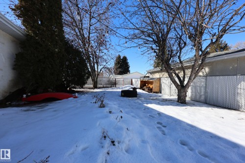 37 Armstrong Crescent, Leduc, AB - Outdoor